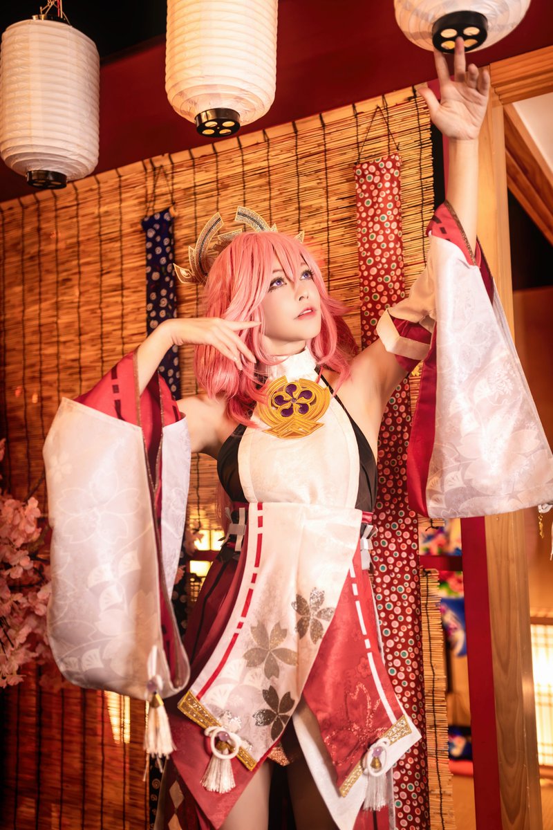 Karma4171's tweet photo. Genshin - Yae Miko

Coser： 檸子  

#Genshin #cosplay #coser https://t.co/Mzzn7gZaD9