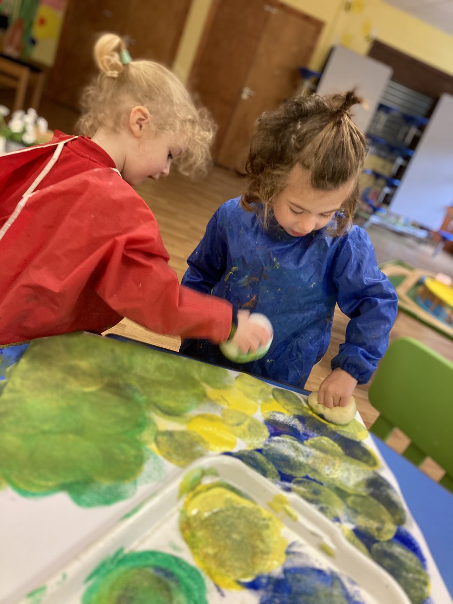 RougemontSchool's tweet image. Pupils have got straight back into nursery life after half term enjoying their new topic, Nursery Rhymes! Twinkle, Twinkle Little Star is a big hit. Our pupils have been using the Caterpillar Garden to do mark making with chalk!
#RougemontReady
#ASchoolForLife