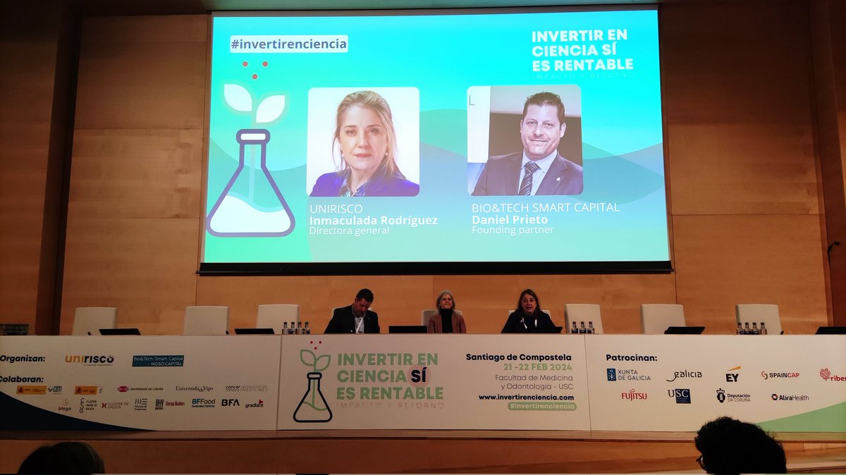 🚀 #invertirenciencia| Inmaculada Rodríguez from <a href="/uniriscovc/">Unirisco</a> and Daniel Prieto from #NosoCapital welcome participants in the second day of #invertirenciencia,  together with the general director of <a href="/IgapeXunta/">Igape - Instituto Galego de Promoción Económica</a>, Covadonga Toca 👇🏻👇🏻