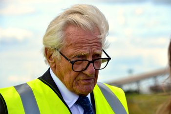 In an exclusive interview Lord Heseltine, the longstanding advocate of elected mayors, tells @MJMikeBurton why powerful, devolved #localgov is essential for delivering the growth agenda. ➡️bit.ly/4bLaJY6