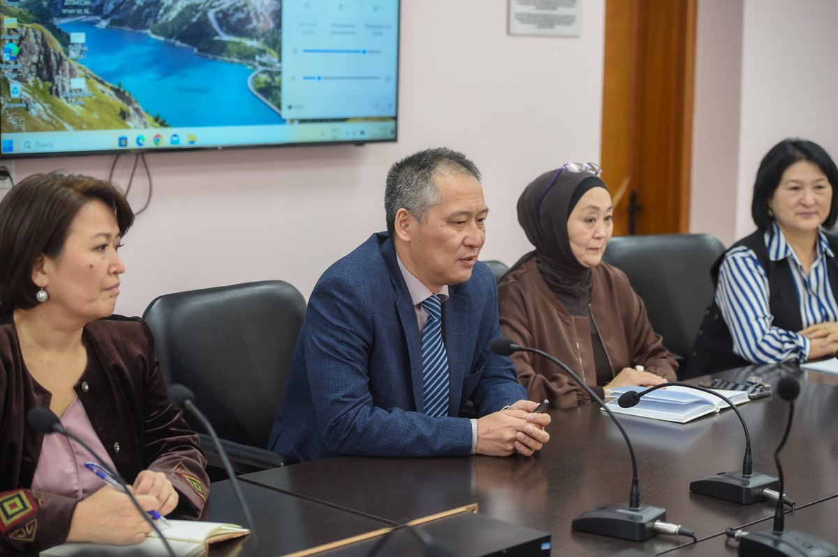 WHOKyrgyzstan's tweet photo. ✅ lab workers' capacity strengthening
✅ tackling the ongoing measles outbreak
🤝 Exciting plans for ongoing collaboration in environmental health and chemical safety!
#HealthForAll #HealthCollaboration https://t.co/jwjPmorIgb