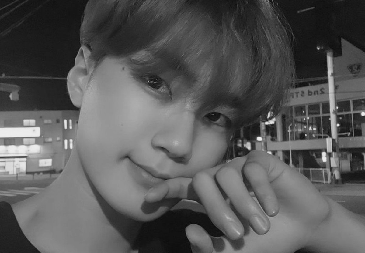 ademoons_'s tweet photo. 🐈‍⬛️
#fillip #필립 https://t.co/3emqS2QIaR
