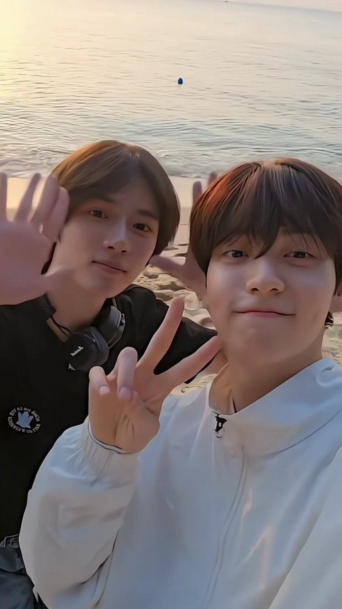 taewigyulvr_'s tweet photo. Soogyu igs (hd ver.)

Aku hdin langsung dari vid, download dari gdrive kalau mau. Atau mager ss sendiri, bisa save dari ss-an aku bebas wkwk

gdrive https://t.co/1IpymhnYhF https://t.co/O7XMhO1pa7