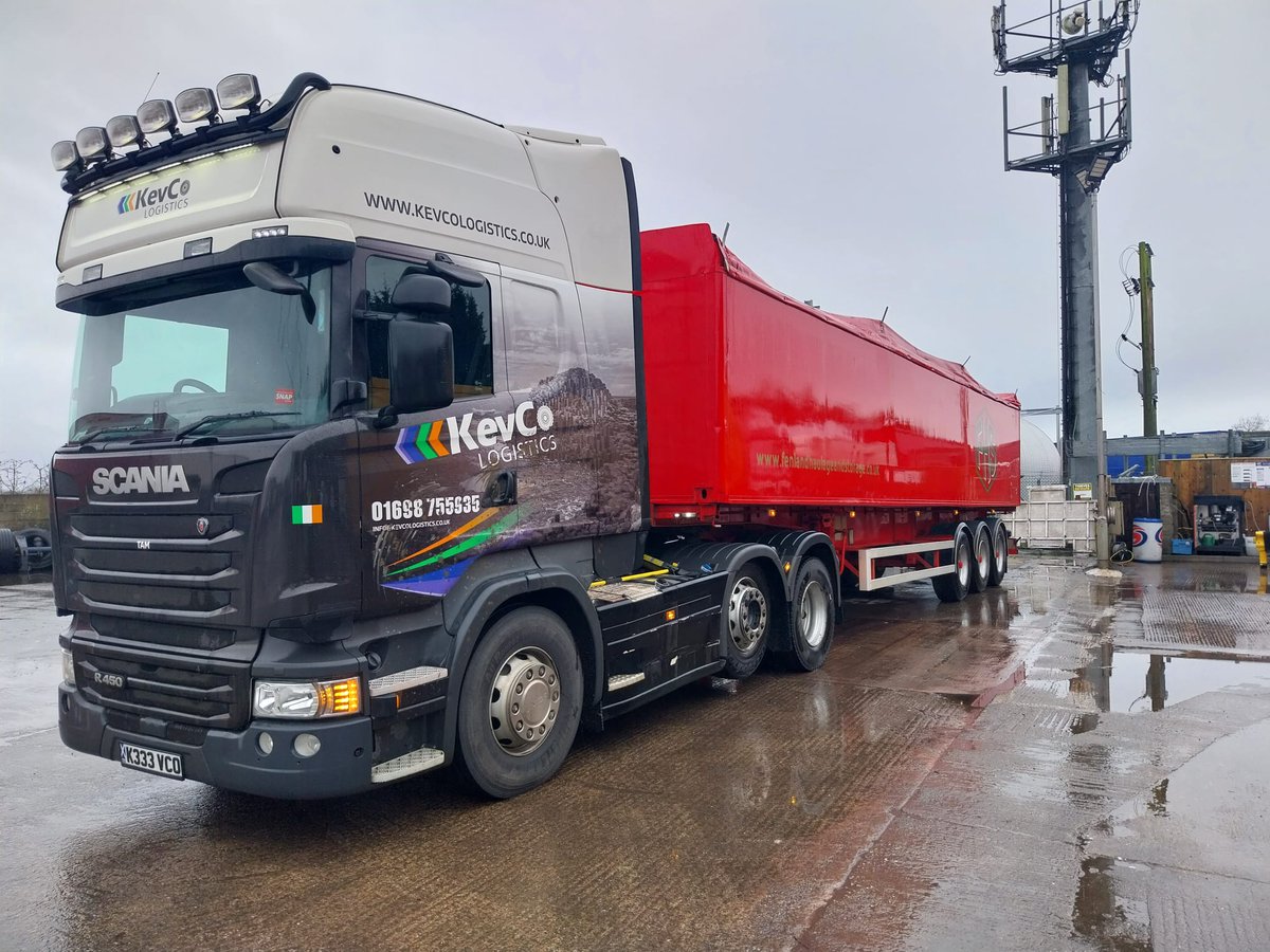 'Taking Potato Orders Now' Introducing the newest addition to the KevCo fleet.. 🥔🚛 Contact us today - info@kevcologistics.co.uk #Haulage #PotatoTransport #KevCo #BulkTrailer