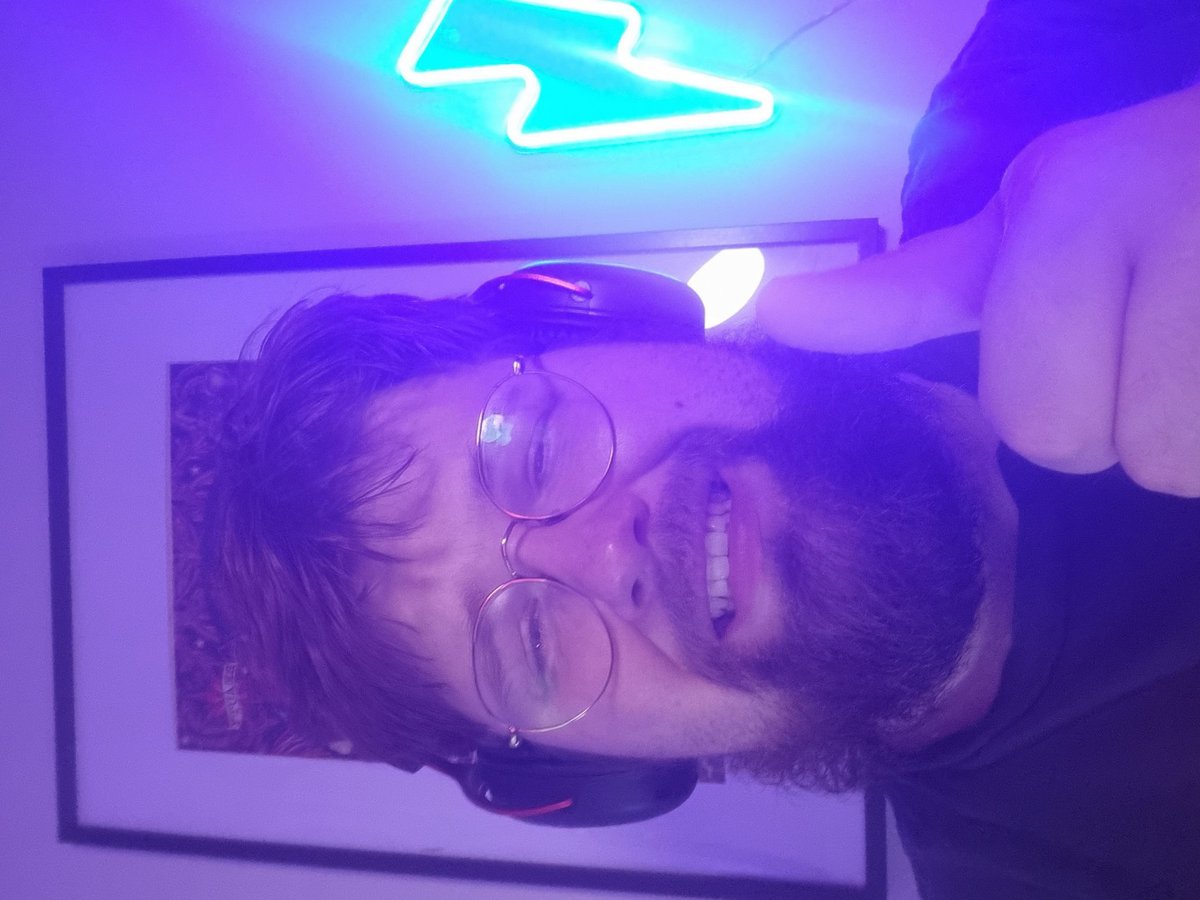 the_harricane's tweet photo. Hot as fuck but we still hustling

https://t.co/6YulLRzK0M live now https://t.co/jeZ7QLS80l