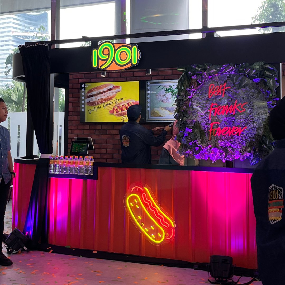 SlurpPos's tweet photo. Our first event of 2024 🤩

Kudos on the opening of the Flagship Store for 1901 &amp; Gloria Jean's Coffees at Pernas! 🎉 We were thrilled to be part of this special ceremony. Here’s to many more successful days ahead! 

#slurppos #slurptitans https://t.co/OstoUHw3NR