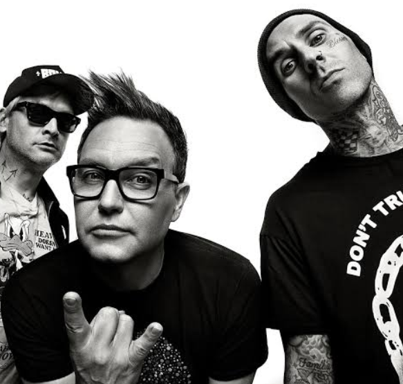 HYPEX's tweet photo. New Fortnite Jam Tracks Collab: "blink-182 Jam Bundle" ‼️ https://t.co/16P7qQpkgF