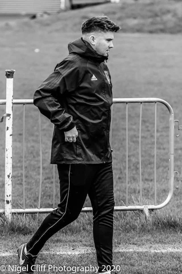 On this day 4 years ago @GrantJJoshua took charge of his first game as Lye Town Manager. The team was in a relegation battle with the real risk of dropping into step 6. 
Read more (Click below)…
#TheFlyers
