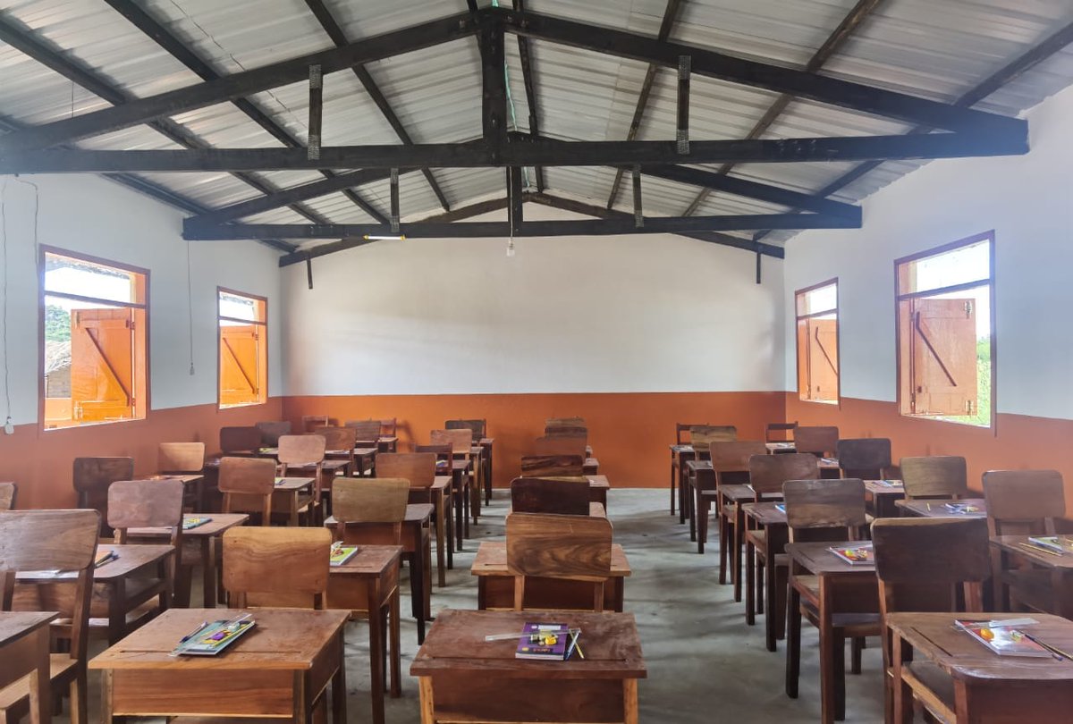 clubOmozambique's tweet photo. #Mozambique: Niassa Cotton Company JFS hands over two classrooms to the Khomane community – Photos
https://t.co/Q3vaTBtuuZ
#Moçambique  #Education  #Niassa @CmiA_AbTF https://t.co/vATdBkSfhn