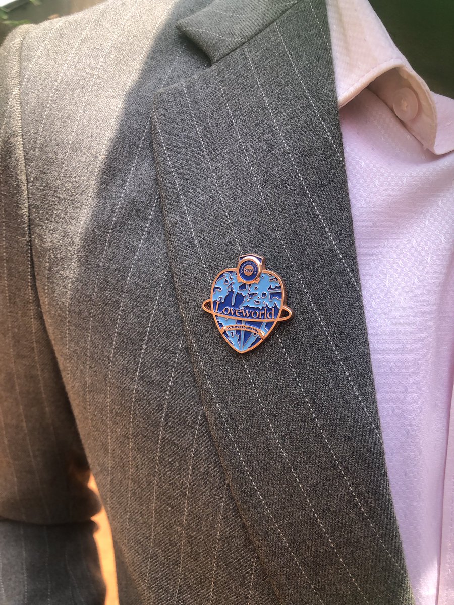Thecapitalevang's tweet photo. I am LOVEWORLD.I put on my #IPPC2023 blue badge everytime I am meeting a prospect. 
Just closed a business deal cz the prospect was amazed by the Loveworld Badge. In her own words on seeing the badge she said “I love excellence &amp; your Pr Chris is such” I won like that.
We move🔥 https://t.co/qfJvKKBftX