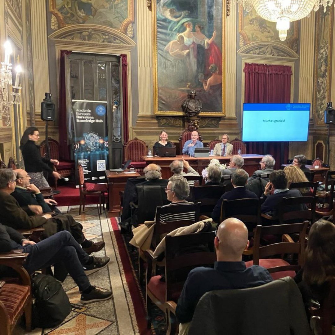 BCNCiència (@bcnciencia) on Twitter photo Ahir, dimecres 21, va tenir lloc un d'aquests diàlegs #ÀgoraCiutadana.
👉 <a href="/MarcYeste/">Marc Yeste</a> i <a href="/RitaVassena/">Rita Vassena</a> van reflexionar, a la <a href="/RACABarcelona/">RACAB</a>, sobre els desafiaments de la reproducció humana i les seves implicacions personals i socials. Ahir, dimecres 21, va tenir lloc un d'aquests diàlegs #ÀgoraCiutadana.
👉 <a href="/MarcYeste/">Marc Yeste</a> i <a href="/RitaVassena/">Rita Vassena</a> van reflexionar, a la <a href="/RACABarcelona/">RACAB</a>, sobre els desafiaments de la reproducció humana i les seves implicacions personals i socials.