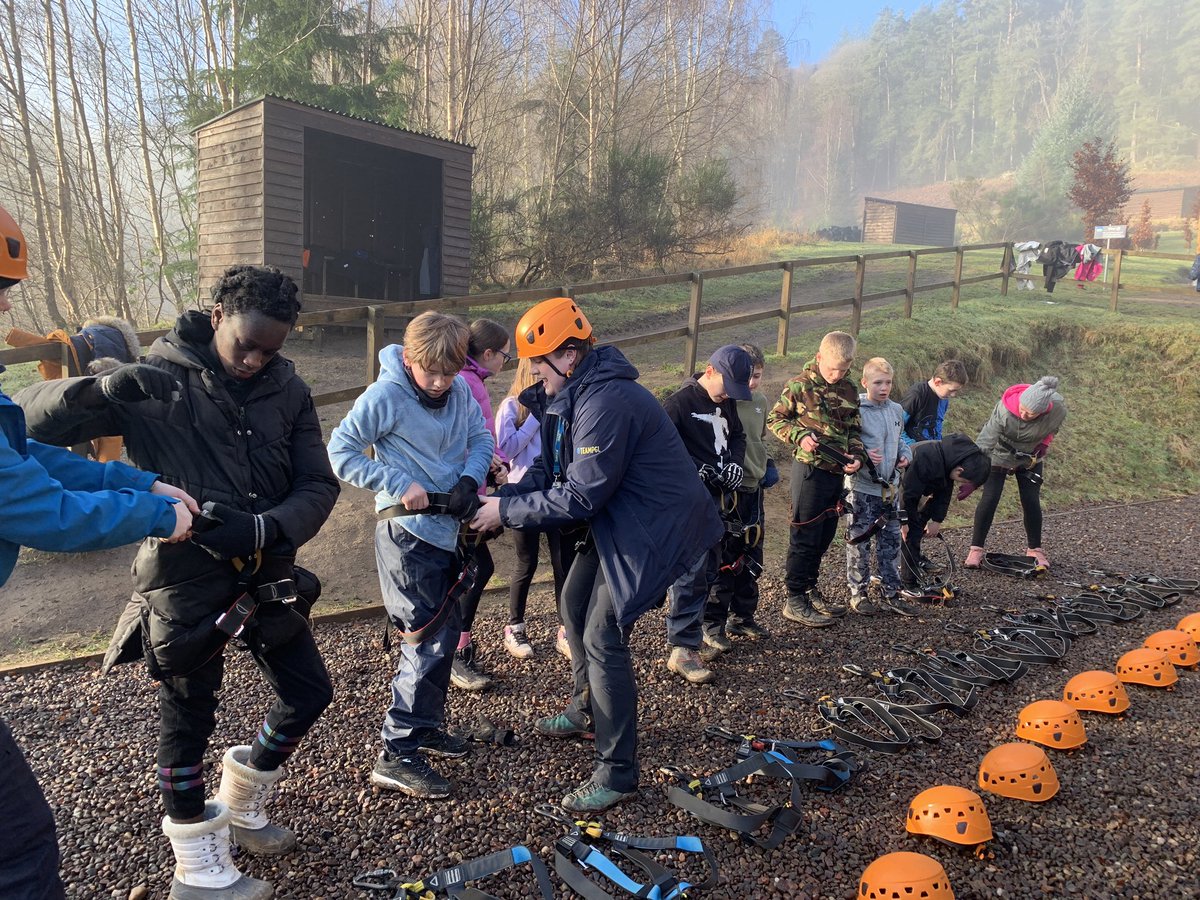 HallglenHT's tweet photo. @GraemeClusterP7  beautiful morning here! Abseiling for group 5 and a group photo for @HallglenPrimary  😊 https://t.co/nzRj00R635