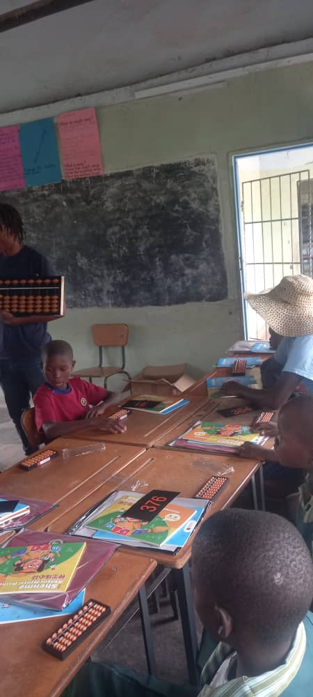 shenmoghana's tweet photo. Congratulations on the official opening of Shenmo Zimbabwe &amp; its formal cooperation with two schools🧮 🫂🎊🍾👏✨🙏

Think Fun Learning, Think Shenmo Abacus Mental Math!

Contact us on 0500926000 in Ghana to enroll your school or ward(s). 

#abacus #abacusmentalmath #shenmoghana https://t.co/hNzdAVaG9K