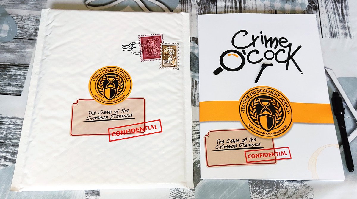 Tara__Clay's tweet photo. J'ai reçu un pli confidentiel de la part de @MaxEnt_Casual et @JustForGames_FR 👀
Alors merci beaucoup à eux pour ce joli lot #CrimeOClock !! 🥰 https://t.co/LZBkse9Dfg