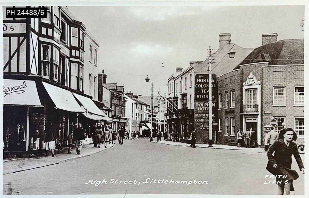 Postcards from 1920s Littlehampton...however, not libellous ones! ✉️ Check out our latest blog to find out what happened between Rose Gooding and Edith Swan in the 1920s - buff.ly/4bzW02j