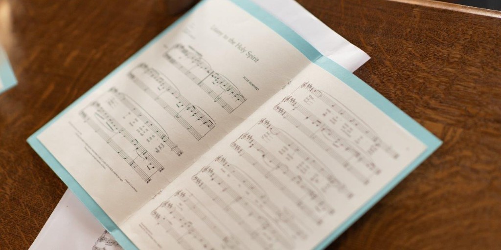 MertonChapel's tweet photo. Join us in Chapel for Choral Evensong with music by Smith, Tomkins &amp; Rutter. All welcome in person, or online:  https://t.co/nsYikyzrjt https://t.co/3ax8jgIGMS