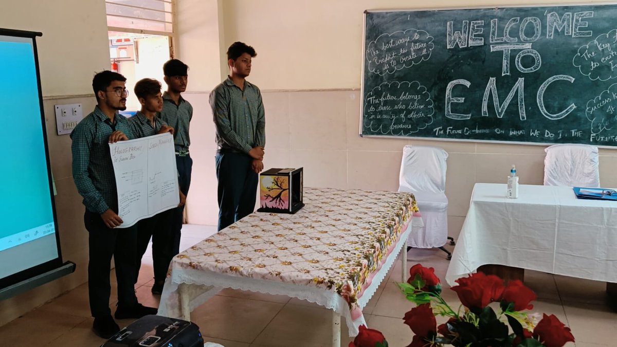 sbvno2_1925402's tweet photo. EMC Business Blaster Team (The Legend of Survivor) presentation at Kalkaji SOSE. https://t.co/2xOPWLF9ee