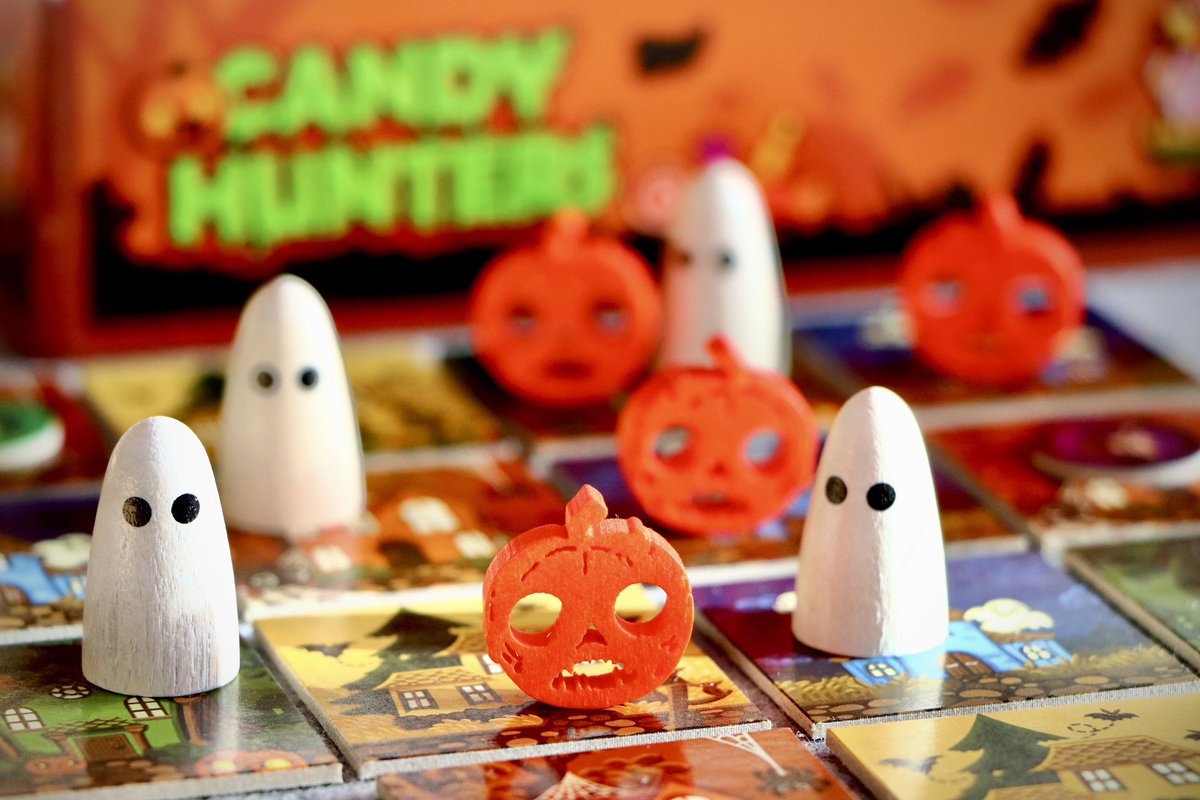 tabletoppings's tweet photo. Get ready to collect candies and dodge ghosts in Candy Hunters! π¬π» Our review explores this Halloween-themed game perfect for the whole family. Dive in: https://t.co/RfOug4NqTi
#BoardGames #CandyHunters https://t.co/7GQmYC5TLK