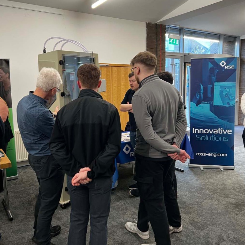 HeriotWattUni's tweet photo. Thanks to everyone who made last night's @HWU_GA Fair a success. 🌟

It was amazing to see so many employers, past and present apprentices and industry leaders come together to explore exciting opportunities.

Click the link below to find out more. 👇

#HeriotWattUni