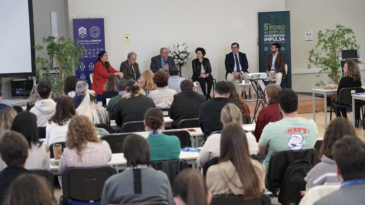 Fac_CienciasUCO's tweet photo. 🗣️ El V Foro de empleo #UCOCienciasImpulsa acerca al estudiantado de @Fac_CienciasUCO distintas opciones de empleabilidad

https://t.co/ztid99llZD https://t.co/spJHyZOZH2