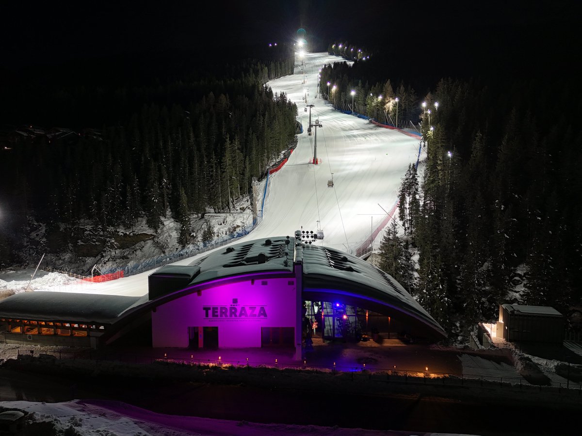 8 MARZO 2024 🎿✨

Sciata notturna dalle 20:00 alle 23:00 a seguire 
PINK PARTY al bar Terraza fino alle 3:00.

FREE BUS su prenotazione tel. 0342 935544
Bormio-S.Caterina
ore 19:30
ore 22:00
S.Caterina-Bormio
ore 23:45
ore 2:30

Dress code: PINK🩷

info: santacaterina.it/inverno-23-24-…