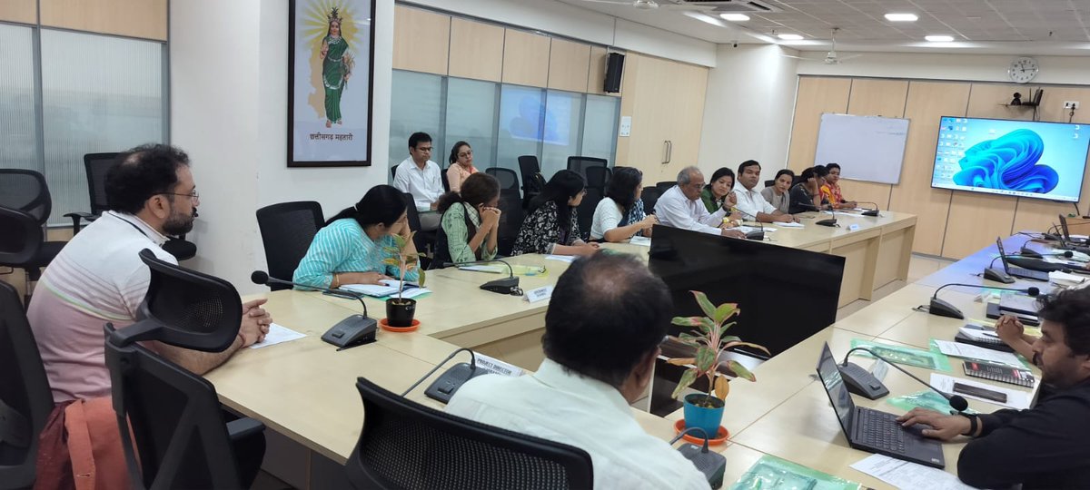 One Day State consultative workshop on developing Social Behaviour change communication  (SBCC) Tools and  Materials for Nutrition under CHIRAAG Project.
#CHIRAAG #WCD #UNICEF #PCI #NGOs