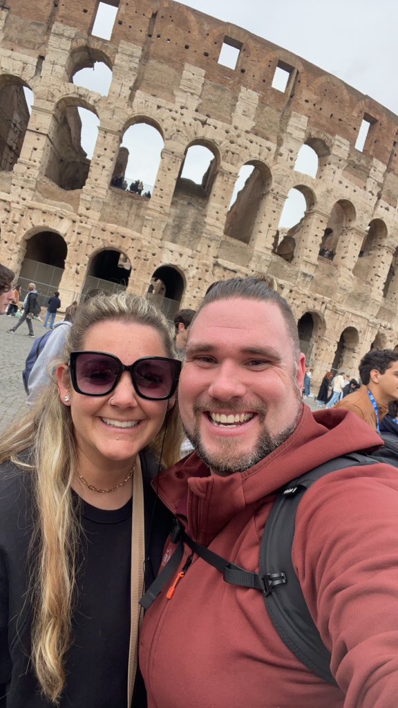 TweetingPureAu's tweet photo. WOW. Photos do not do this justice. What an absolutely amazing experience we had today at the #Colosseum!
#WIProud #EFTours #FebruaryBreak #Rome https://t.co/BIngKsnEM1
