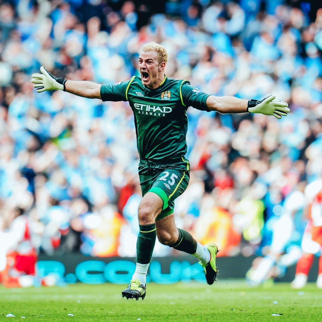 ManCity's tweet photo. Iconic. https://t.co/LZM9Tdsvlg