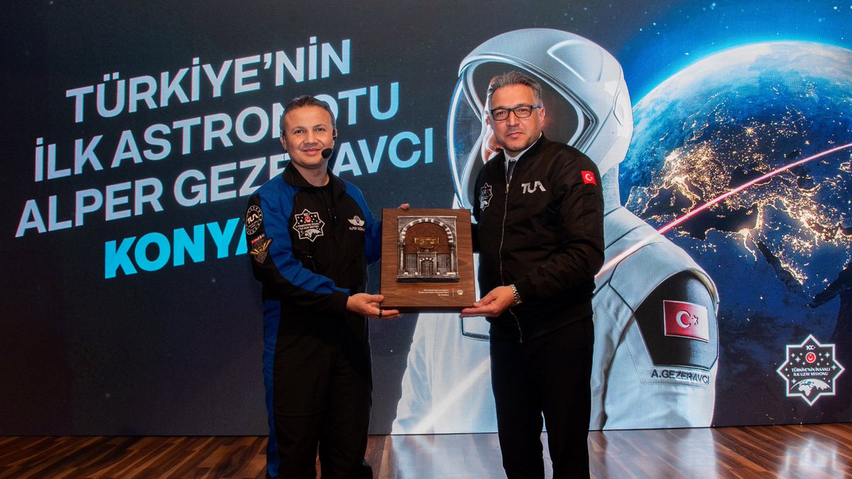 🇹🇷Uzayda bayrağımızı dalgalandırarak hepimizi gururlandıran Türkiye'nin ilk astronotu Sayın Alper Gezeravcı’yı Üniversitemizde ağırladık. Nazik ziyaretleri için kendilerine teşekkürlerimi sunuyorum. 

<a href="/TURKastro/">Alper Gezeravcı</a> 
#TürkiyeYüzyılı
#SelçukÜniversitesi