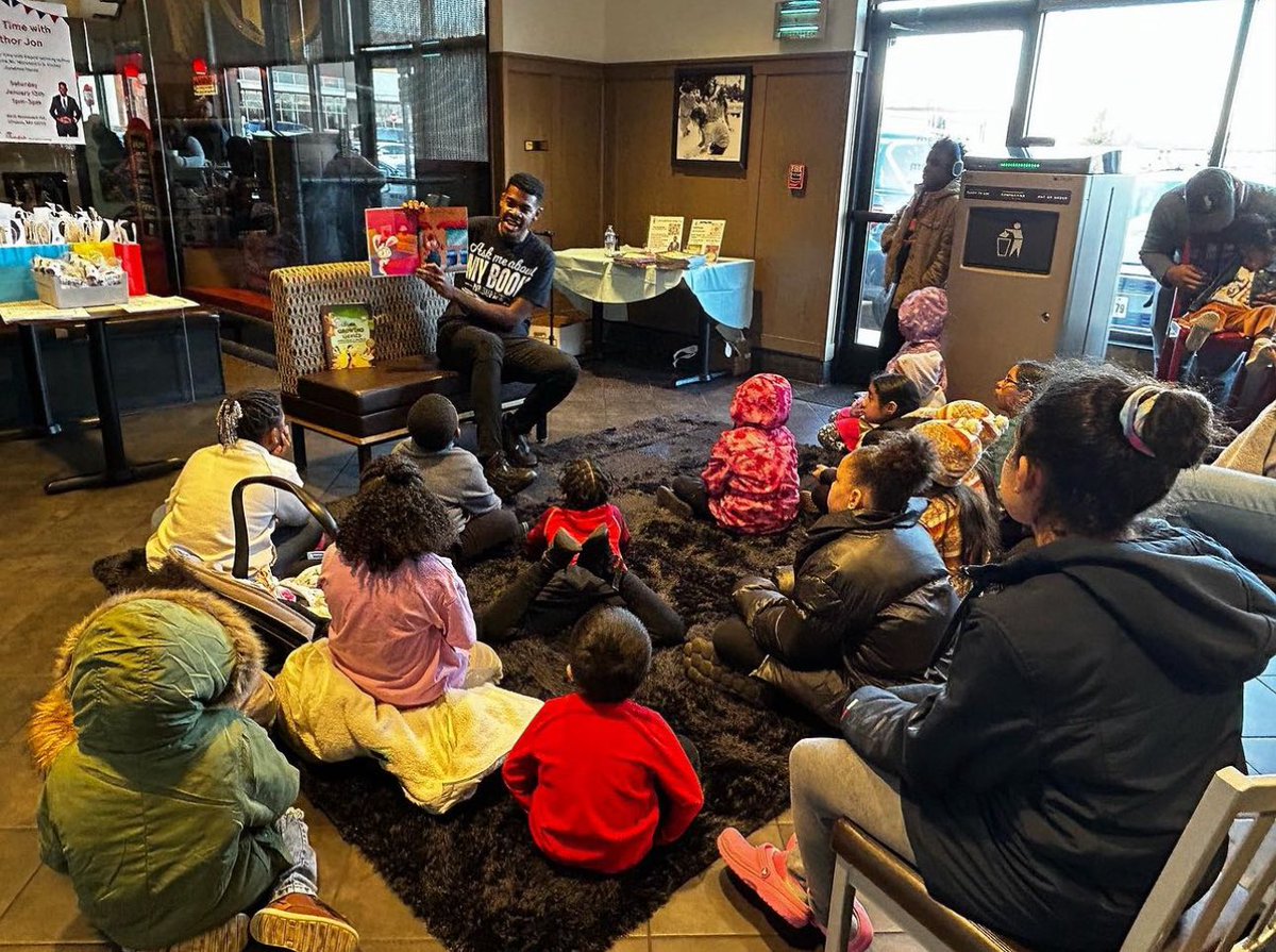 AuthorJon's tweet photo. I mentor young black men to help them grow in their self-worth 

Every year I drop off Christmas gifts for kids at all of my old schools @pgcps 

I’m a suicide prevention instructor so I teach how to stay safe and help others

I read my children’s’ books to kids. https://t.co/iEPESuPrsF