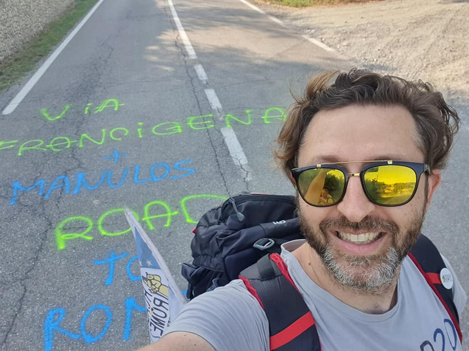 ViaFrancigenaEU's tweet photo. Sabato 24 e domenica 25 alle ore 11 ci vediamo, anzi ci sentiamo (!) su @IsoradioRai con l'intervista al nostro direttore Luca Bruschi per parlare di #ViaFrancigena
Sull'Fm 103,3 o a questo link:
https://t.co/HL2P04TCwt https://t.co/7gcugbPDUO