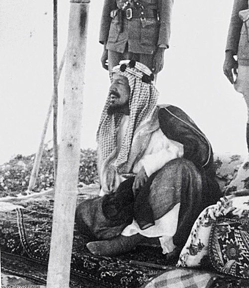 من الخيمة                                    لناطحات السحاب