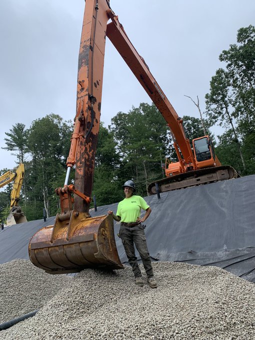 This is work me 💪🏼and then there&rsquo;s a better view of me 😎  Union laborer here! Anyone else?!   Let&rsquo;s see