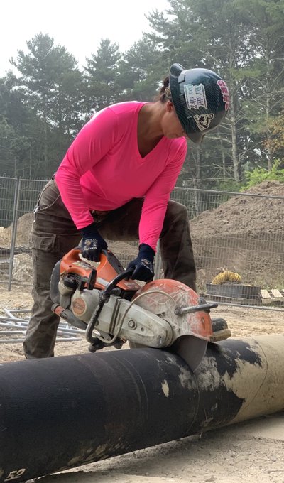 This is work me 💪🏼and then there&rsquo;s a better view of me 😎  Union laborer here! Anyone else?!   Let&rsquo;s see