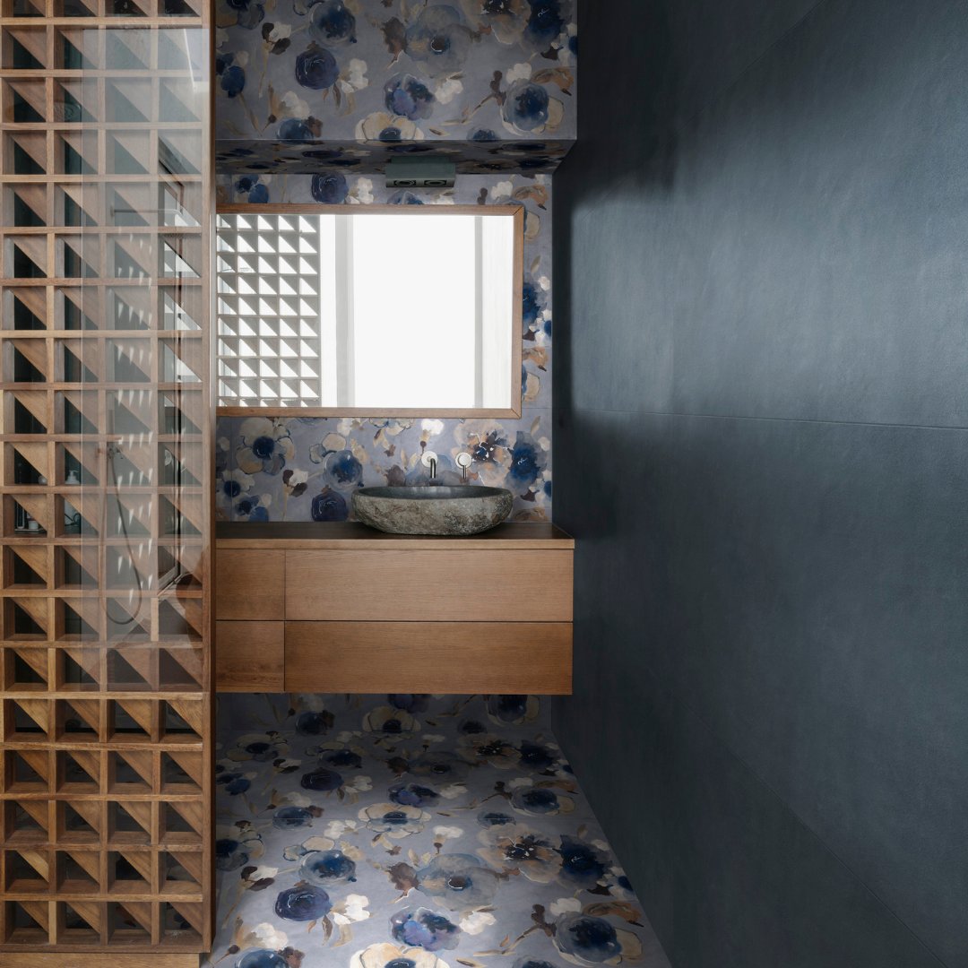 TubsTiles's tweet photo. Add the perfect element of colour and depth to your space!

The Ragno Decora collection revolves around nature, featuring four distinct themes that give rise to exceptionally expressive decorative patterns suitable for both walls and floors.

#patterntiles #colourtiles https://t.co/azrLiYaLVk
