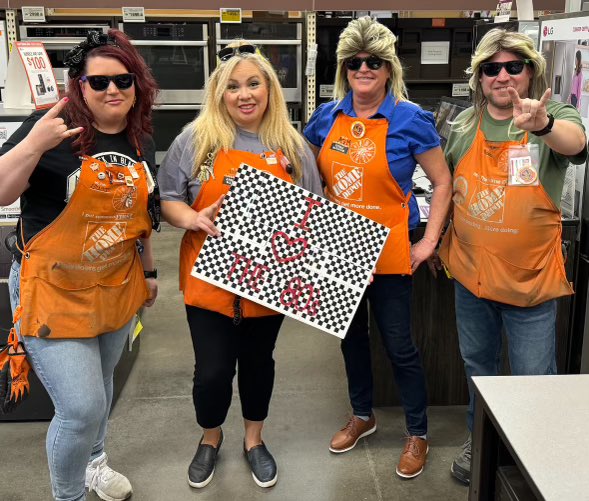 🤘🏻👩🏼‍🎤👨🏼‍🎤🤘🏻Department appreciation week Specialty Depts! Wednesdays theme 80s dress! SM @nmkimwalters & SASM @65fbea joined in with Susan D30 & Brad D70! Associates loved it! @13lucylu_HD @krv237 @JimmyEchavarria @Hana08258794 @Jacob_Kautz_ @ThomasMageeTHD @BrendanMcDowel9 #thd6564