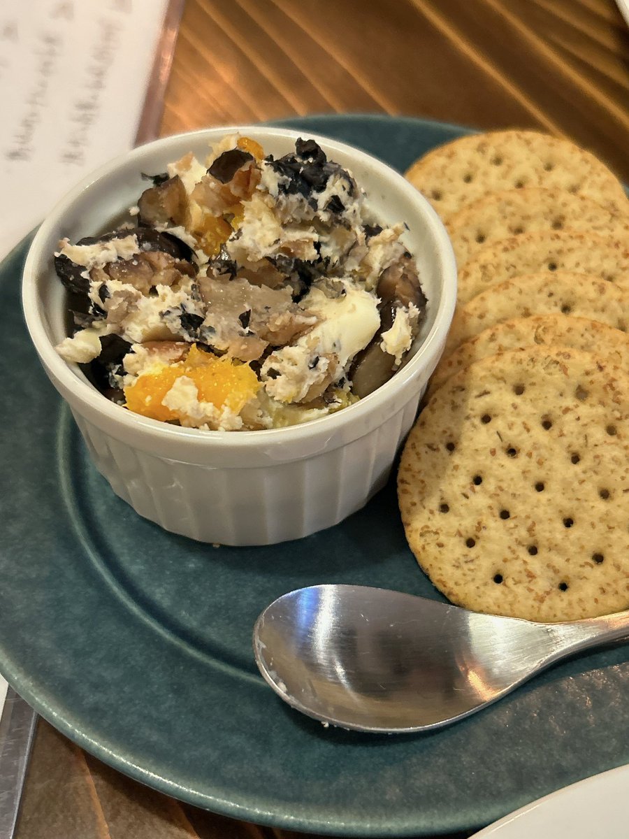 このツイートみて阿佐ヶ谷あづ家行ってきた…！和風のオムライス初めて食べたしめちゃよかった。