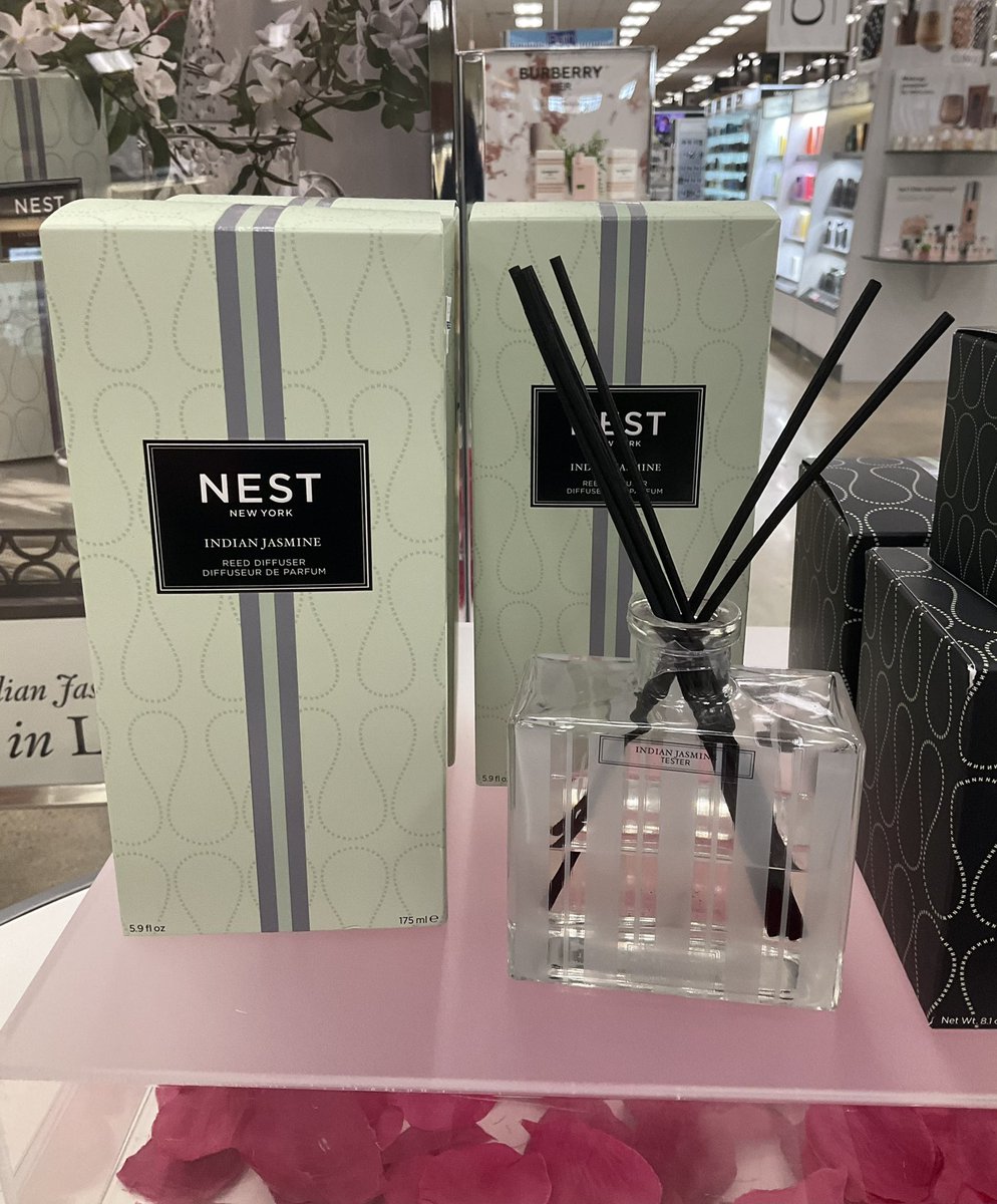 CMPexchange's tweet photo. Introducing the Indian Jasmine collection by Nest New York. You will love the combination of Indian Jasmine, red berries, pink pepper, and bergamot. 

#fortcampbellexchange 
#nestnewyork
#scentyourworld https://t.co/E93mDQyb2F