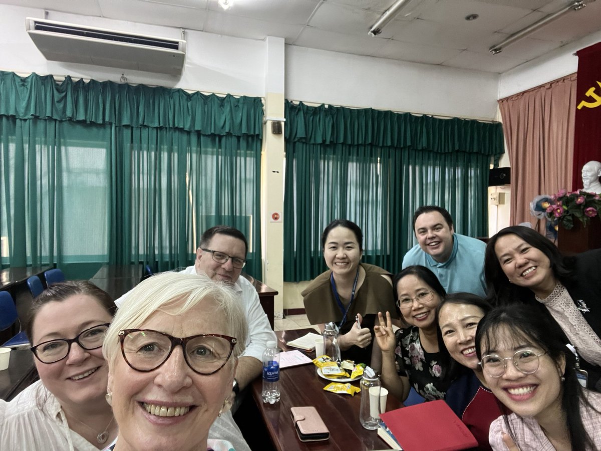 A great day at UMP giving a seminar on ‘#CoDesign of serious games for #education and social change’with @GaryMitchellRN @FocusGames @Hazel__Haworth plus a #team meeting for #DementiaGame in #Vietnam