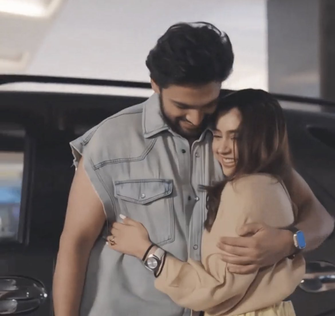 ButterCupcake_A's tweet image. MY KIDS FL😩❤️

#MaNan #ManikMalhotra #NandiniMurthy #Nititaylor #Parthsamthaan #MaNanHacked #KYYOnJioCinema