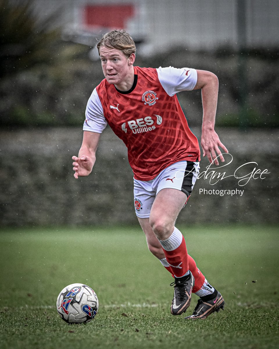 adamgeepics's tweet photo. A few edited shots of the players from @ftfc @AcademyFTFC ahead of their weekend cup match away at @SpursOfficial #CodArmy #under21 #developmentsquad #OnwardTogether https://t.co/hmRXmAxCPq