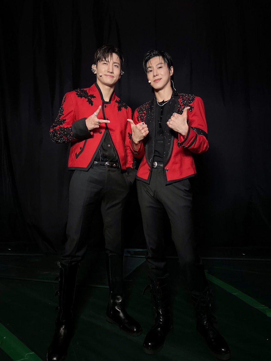 TVXQ's tweet photo. We are T‼️

#동방신기 #TVXQ! #東方神起
#유노윤호 #UKNOW #최강창민 #MAXCHANGMIN
#SMTOWN2024 #SMTOWN_LIVE #SMCU_PALACE_TOKYO
#SMTOWN_LIVE_2024_TOKYO https://t.co/H1McTBeC61
