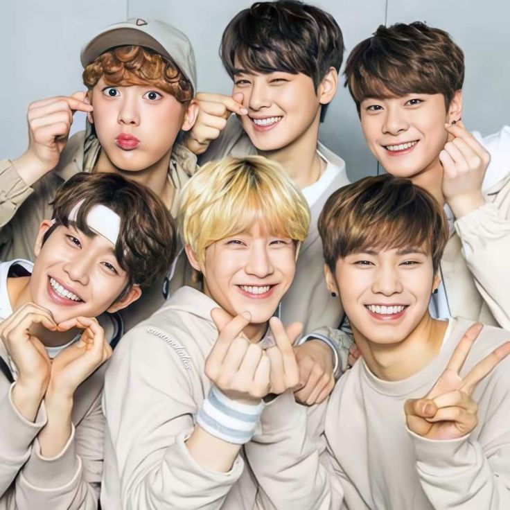 daizyy____'s tweet photo. happy 8th anniversary 💜

8 YEARS WITH SIX SUNSHINES
#아스트로_8th_영원히_우린함께야 #아스트로 @offclASTRO https://t.co/O95F0Xw9T9