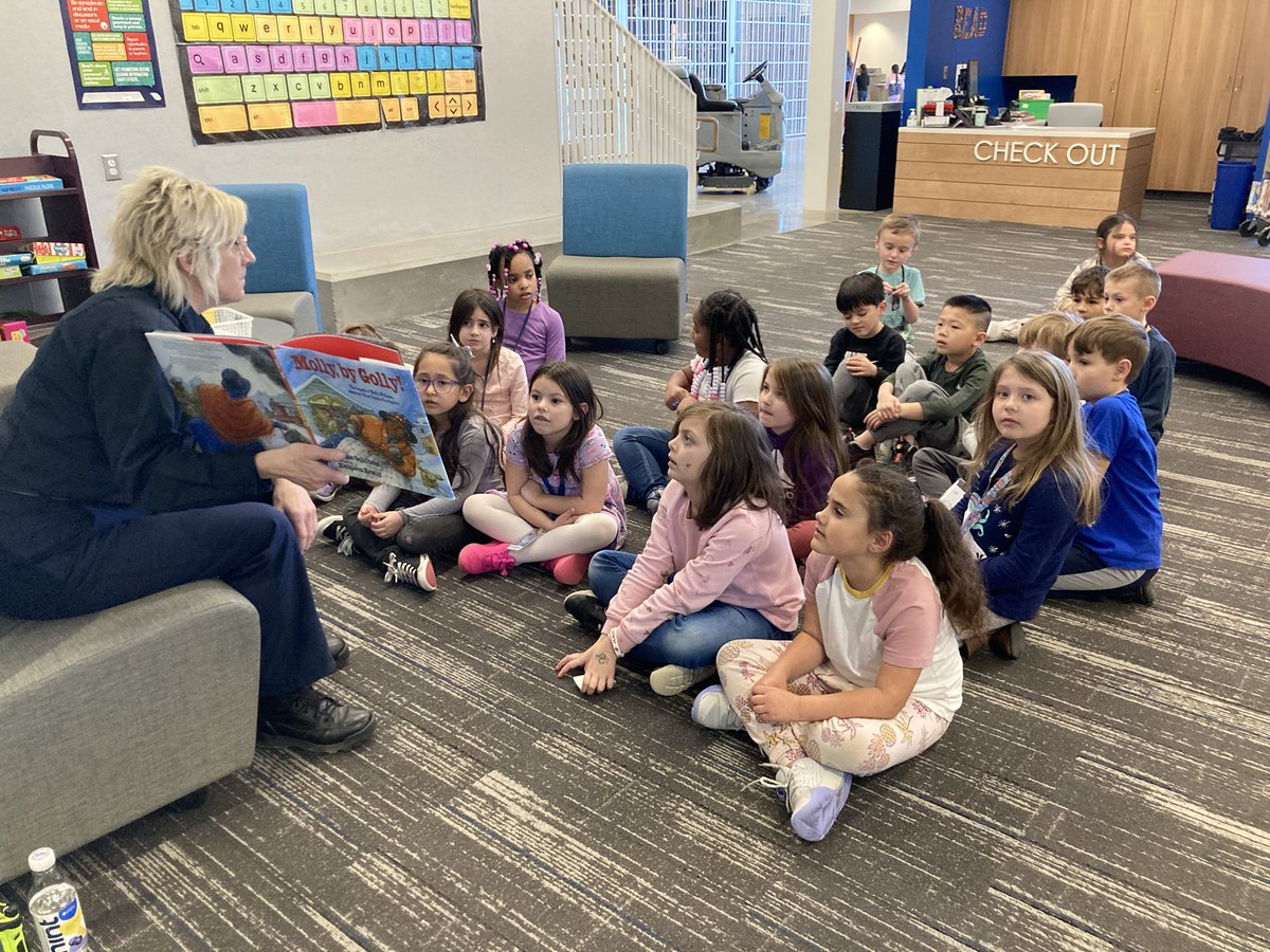 MediaCenter_TES's tweet photo. Firefighter Sandy visited our K-2 classes to share the story of Molly Williams, America’s first known female and African-American firefighter. @TallmadgeFire @tcstweets1 https://t.co/8yM84jyJP2