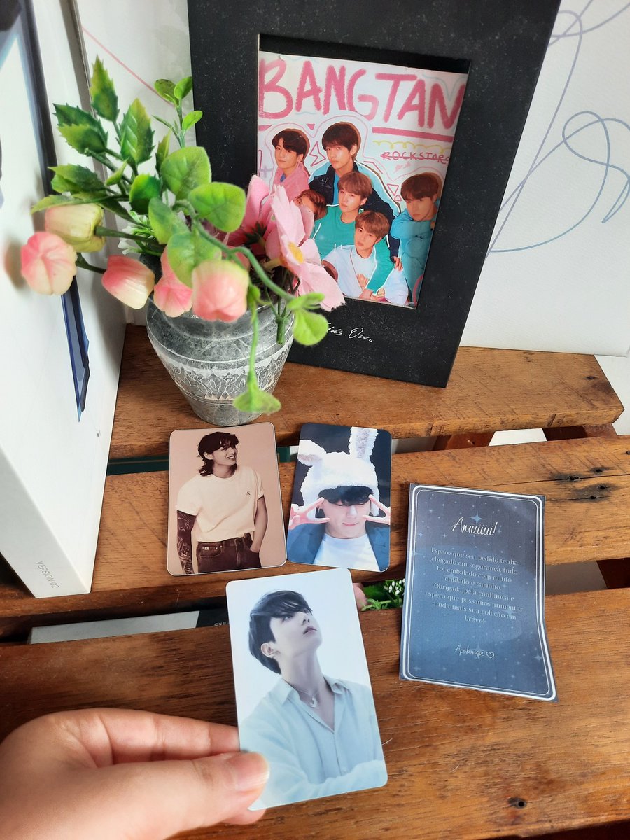 gleicekeleeb's tweet photo. - 🐇 𝐹𝑒𝑒𝑑𝑏𝑎𝑐𝑘 𝑚𝑒𝑔𝑎 𝑝𝑜𝑠𝑖𝑡𝑖𝑣𝑜
@_stelIar como sempre maravilhosa abriu essa CEG é trouxe meu JungKook Merch Box 11 sempre mandando actualização um amor de pessoa muito obrigada amg. 💖 #feedbacksstellar https://t.co/2sNI4B05bg