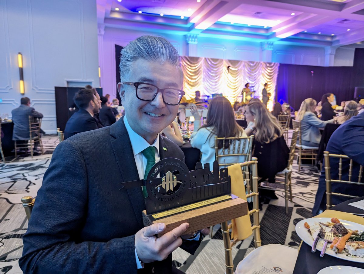 USF Health CAMLS and @tampabaywave was awarded the 2024 @Tampasdowntown Urban Excellence Award in the Private Sector Project category for our HealthTech|X Accelerator program! 🏆 This partnership is set to bring lasting economic impact and visibility benefits to the region.