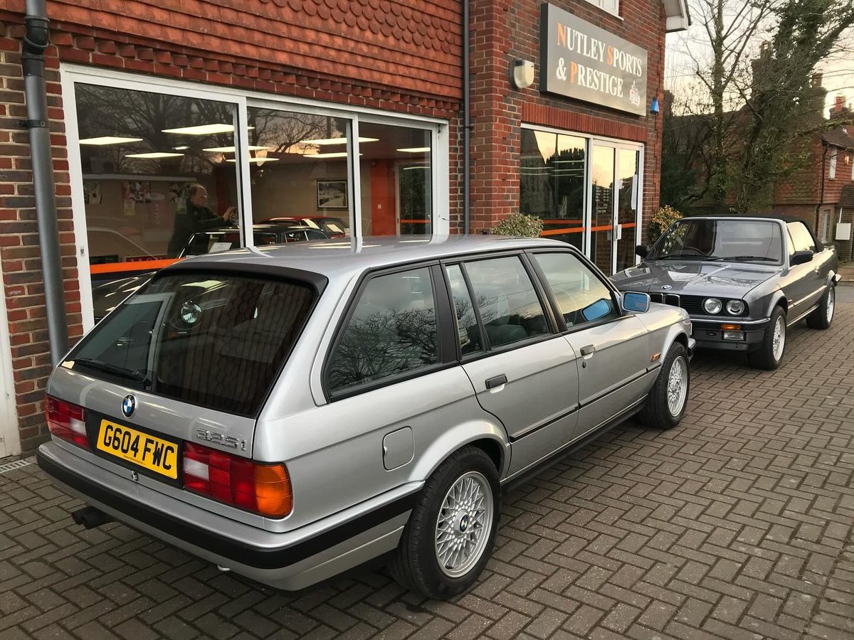 Throwback to when we purchased a super low mileage BMW E30 collection consisting of a 9,000 mile 325i Touring, a 15,000 mile 325i Convertible and a 33,000 mile 325i Sport

#throwbackthursday #bmw #bmwe30 #e30 #ultimatedrivingmachine #bmwuk #nutleysportsprestige