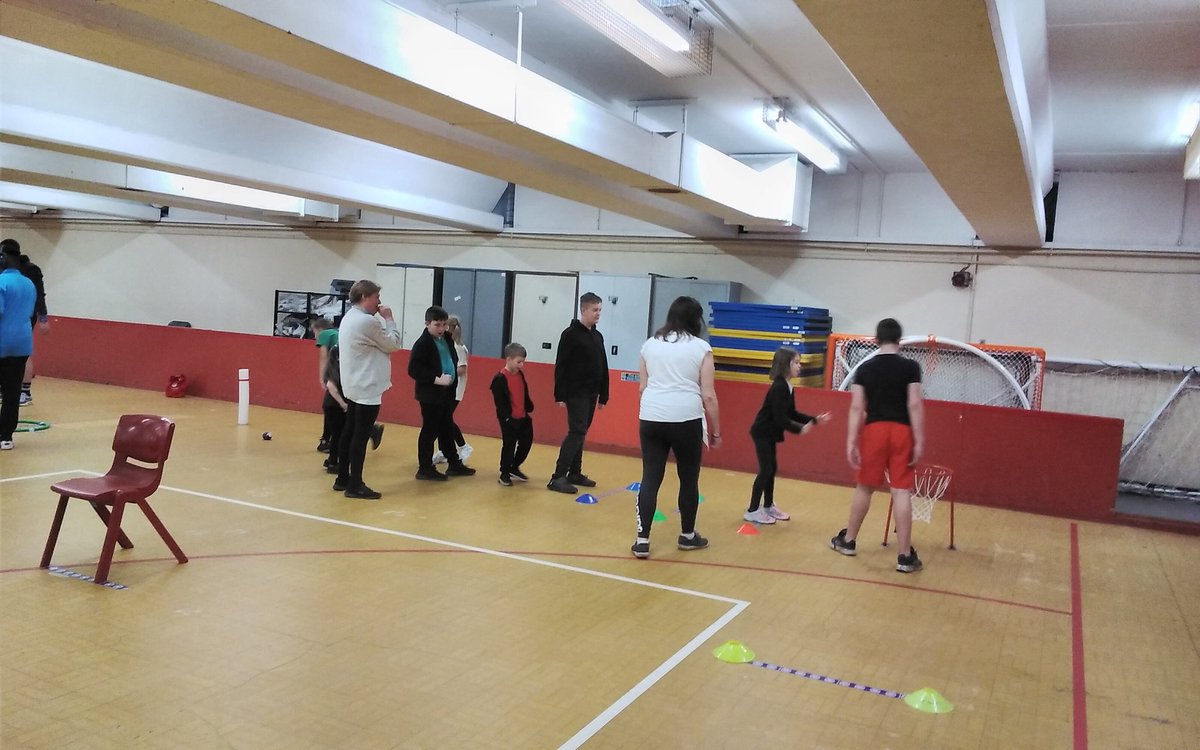 GrenoPrimary's tweet photo. Our key stage 2 children have had a fabulous time competing in the Sheffield schools @Panathlon. They showed great team work with team cream coming 5th and team light blue coming 3rd.  So proud of team Greno 👏. Thank you Kim @LinksSSP for organising. https://t.co/lXqINFMnfO