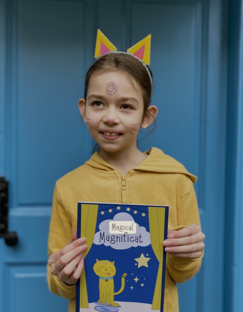 NaturalReflexi1's tweet photo. @caitlinmoran My daughter did the same. She illustrated this book and went to school dressed as her character. She sells this book on Amazon now. 🐱 https://t.co/Ipoe32bPoO