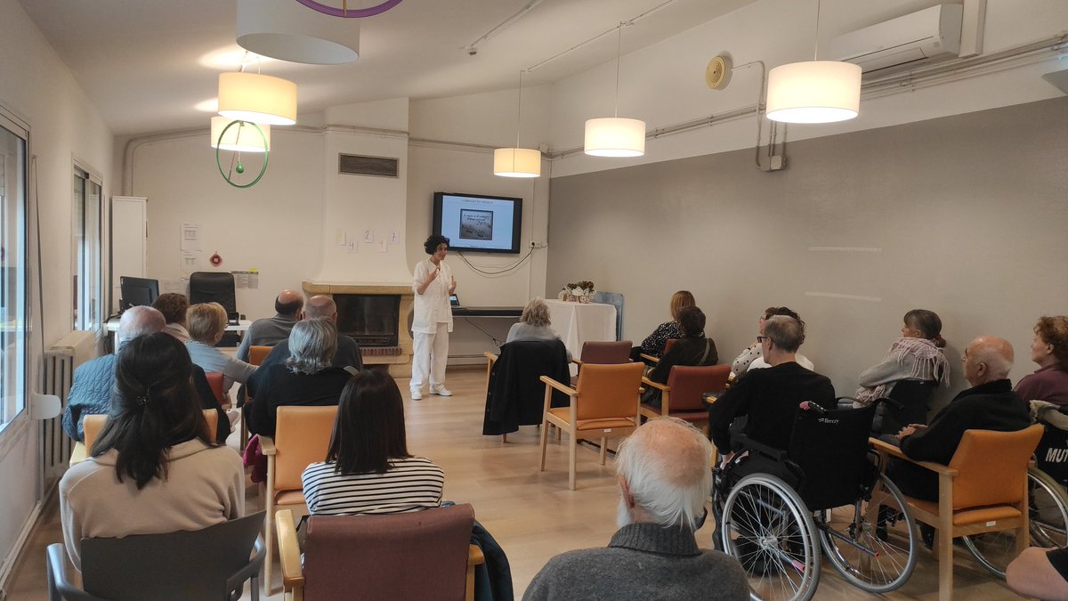 apamplonapsic's tweet photo. Avui la Neus Martí, logopeda de @grupmutuam, i la Cristina Planella, nutricionista de l'@htrueta, participen en el cicle de xerrades ictus organitzat per #EPAC. Gràcies per fer-ho possible!! 👏 @BertaBover @ICTUSGIRONA seguim!! 🔥🔥 https://t.co/p4tyTszctu